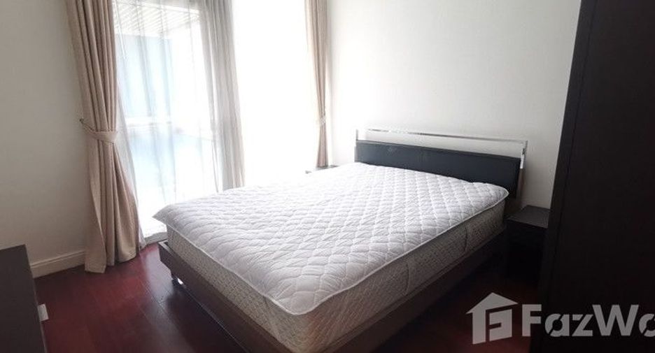 For rent 3 bedrooms condo in Pathum Wan, Bangkok