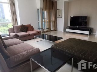 For rent 3 bedrooms condo in Pathum Wan, Bangkok