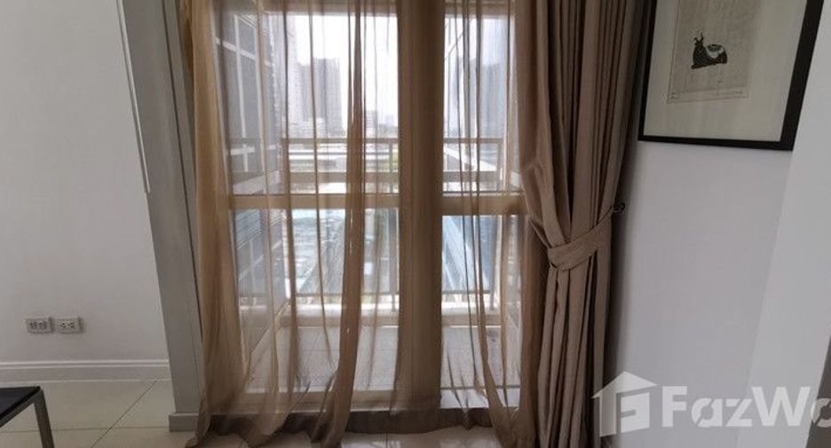 For rent 3 bedrooms condo in Pathum Wan, Bangkok