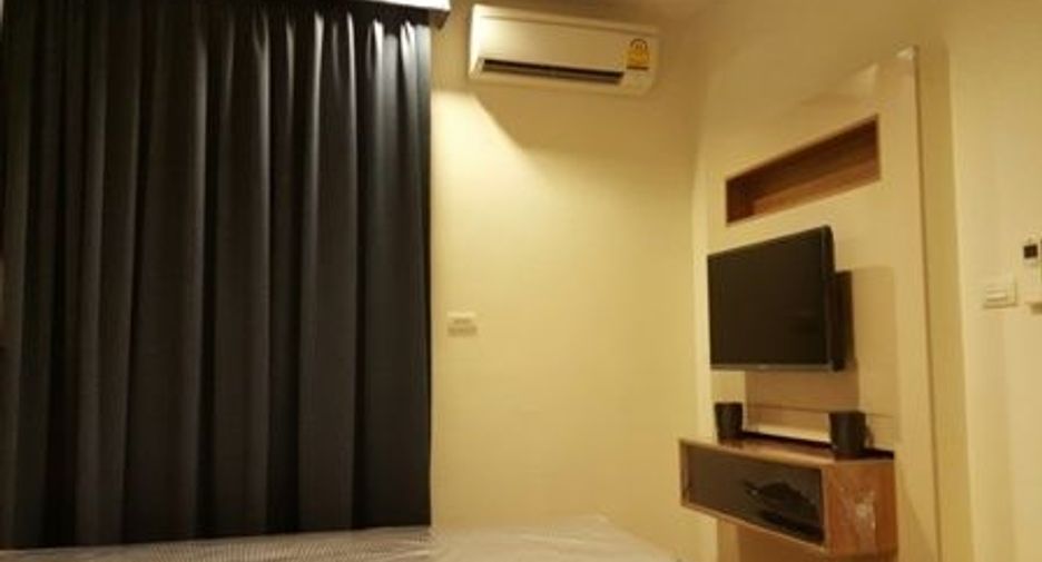 For rent 1 bed condo in Sathon, Bangkok