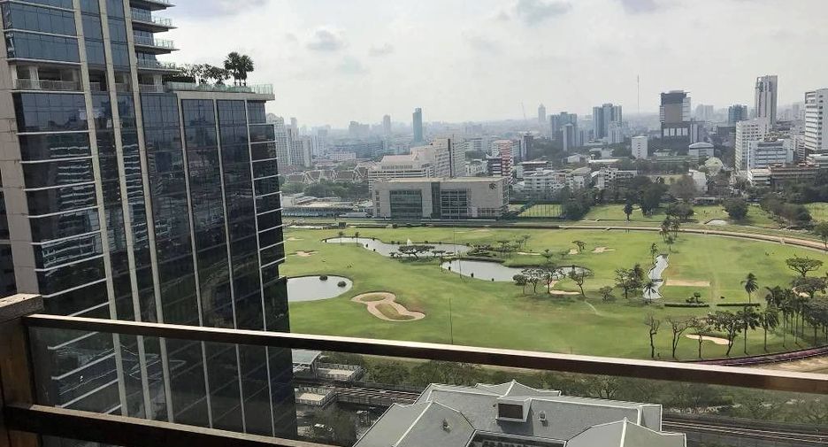 For rent 2 bedrooms condo in Pathum Wan, Bangkok
