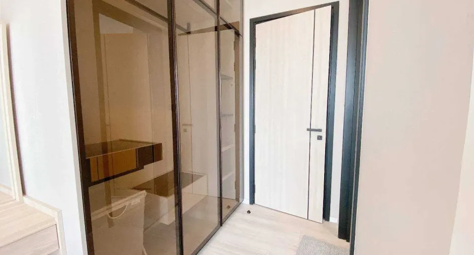 For rent 2 bedrooms condo in Ratchathewi, Bangkok