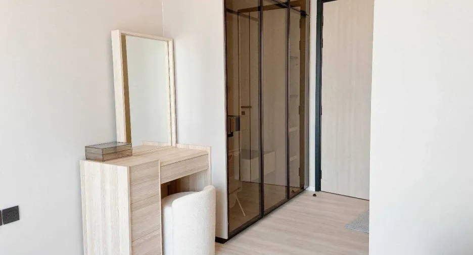 For rent 2 bedrooms condo in Ratchathewi, Bangkok