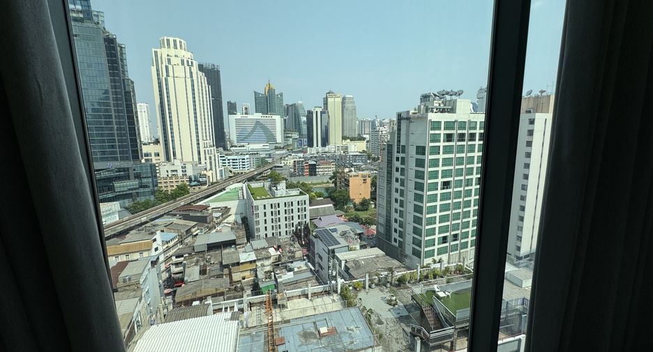 Wohnung zur Miete mit 2 Zimmer in Khlong Toei, Bangkok