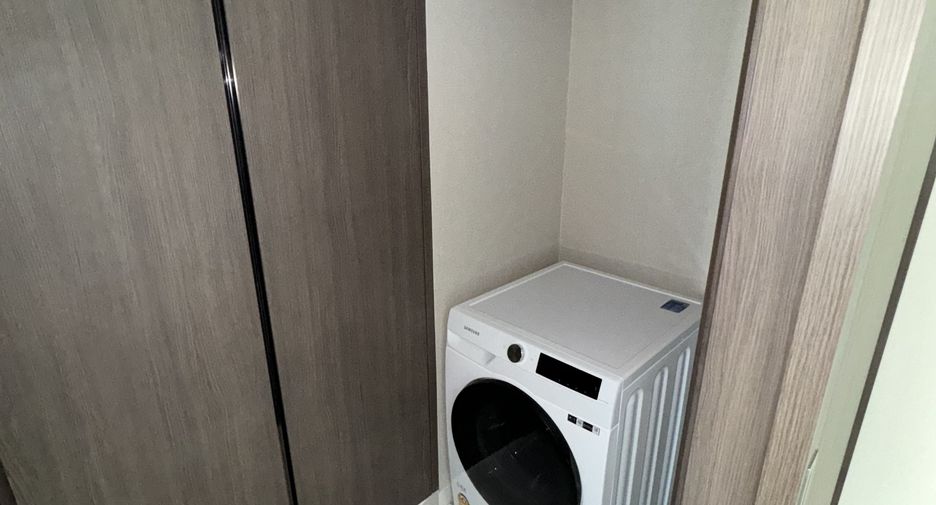 Wohnung zur Miete mit 2 Zimmer in Khlong Toei, Bangkok