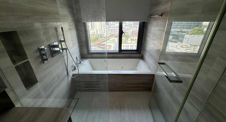Wohnung zur Miete mit 2 Zimmer in Khlong Toei, Bangkok