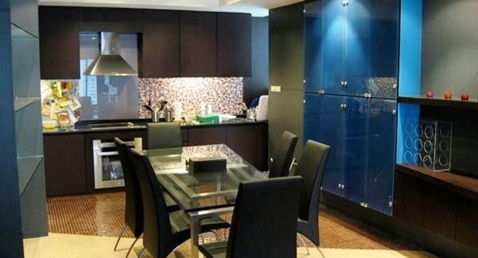 For rent 2 bedrooms condo in Watthana, Bangkok