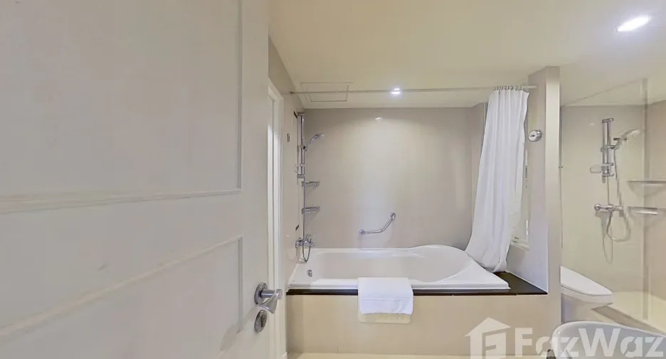 For rent 1 bed apartment in Khlong Toei, Bangkok