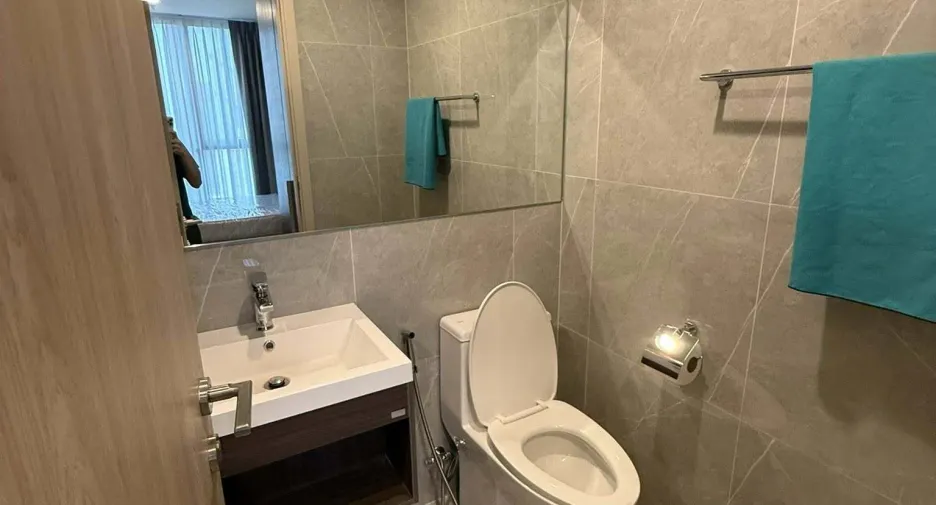 Condo en alquiler de 1 habitaciones en Huai Khwang, Bangkok
