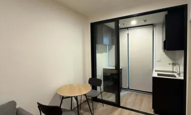 À louer 1 chambre condo à Huai Khwang, Bangkok