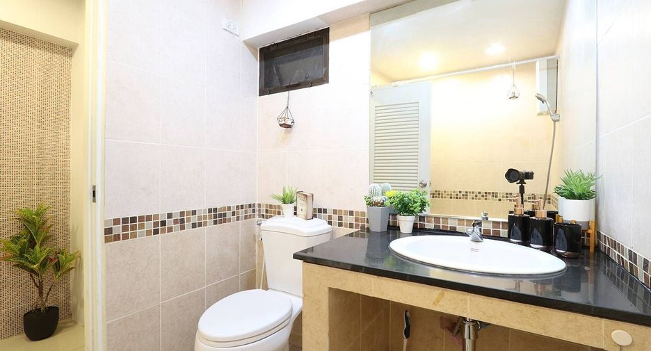 Wohnung zur Miete mit 2 Zimmer in Watthana, Bangkok