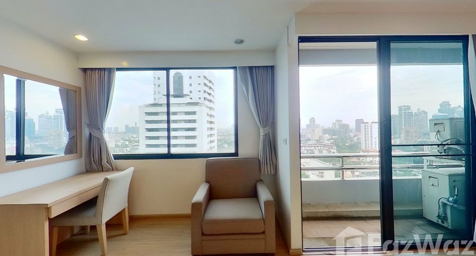 For rent 3 bedrooms apartment in Watthana, Bangkok