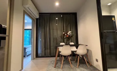Condo en alquiler de 2 habitaciones en Huai Khwang, Bangkok