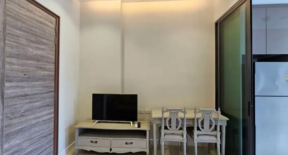 Wohnung zur Miete mit 1 Zimmer in Phra Khanong, Bangkok