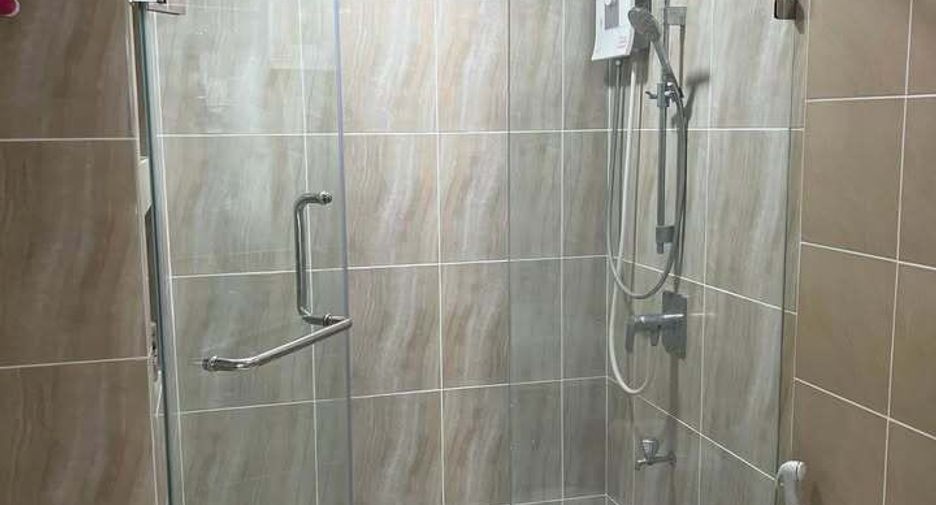 For rent 1 bed condo in Khlong San, Bangkok
