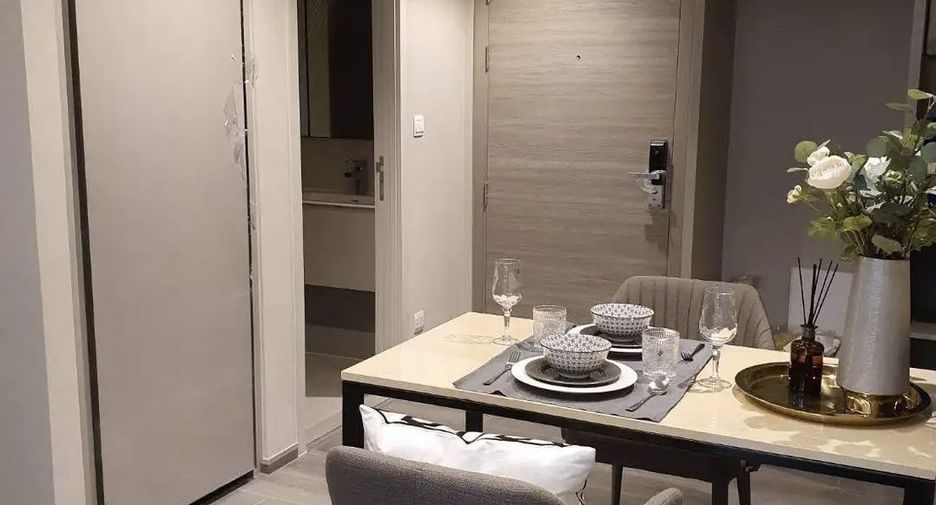 For rent 1 bed condo in Phaya Thai, Bangkok