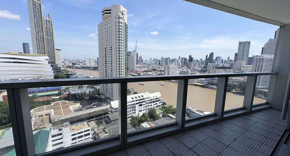 For rent 3 bedrooms condo in Sathon, Bangkok
