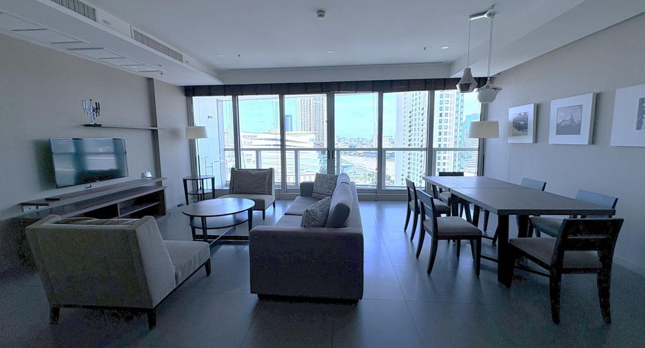 For rent 3 bedrooms condo in Sathon, Bangkok