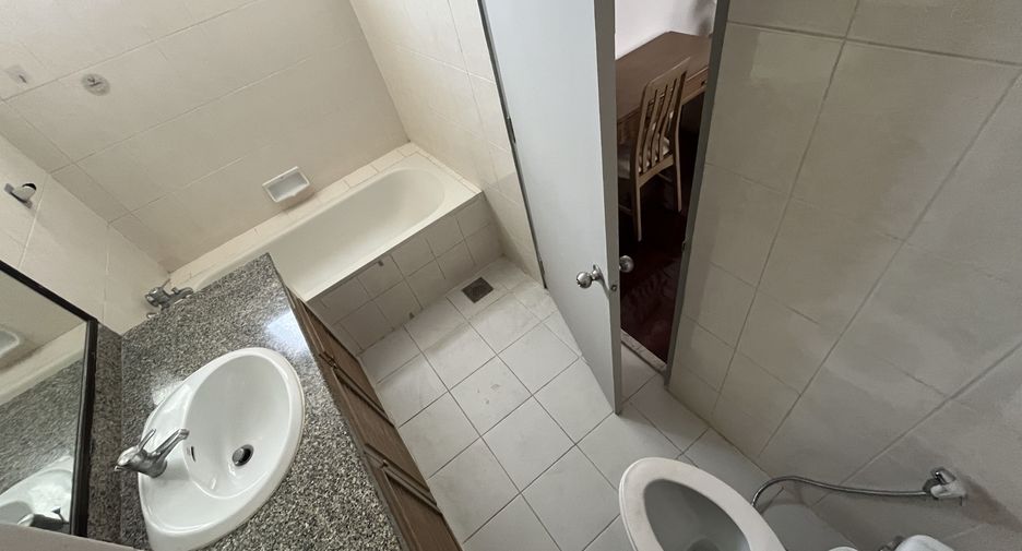 For rent 1 bed apartment in Sathon, Bangkok
