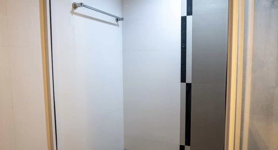 À louer 1 chambre condo à Huai Khwang, Bangkok