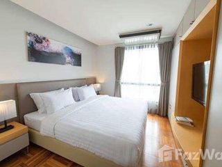 For rent 2 bedrooms condo in Yan Nawa, Bangkok