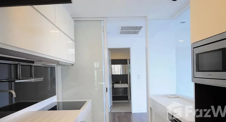 Condo en alquiler de 2 habitaciones en Phra Khanong, Bangkok