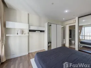 Condo en alquiler de 2 habitaciones en Phra Khanong, Bangkok