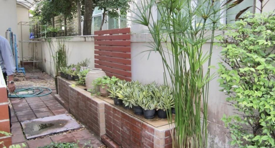 For rent 3 bedrooms house in Bang Na, Bangkok