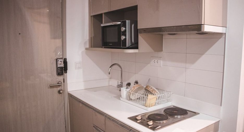 For rent 1 bed condo in Bang Rak, Bangkok