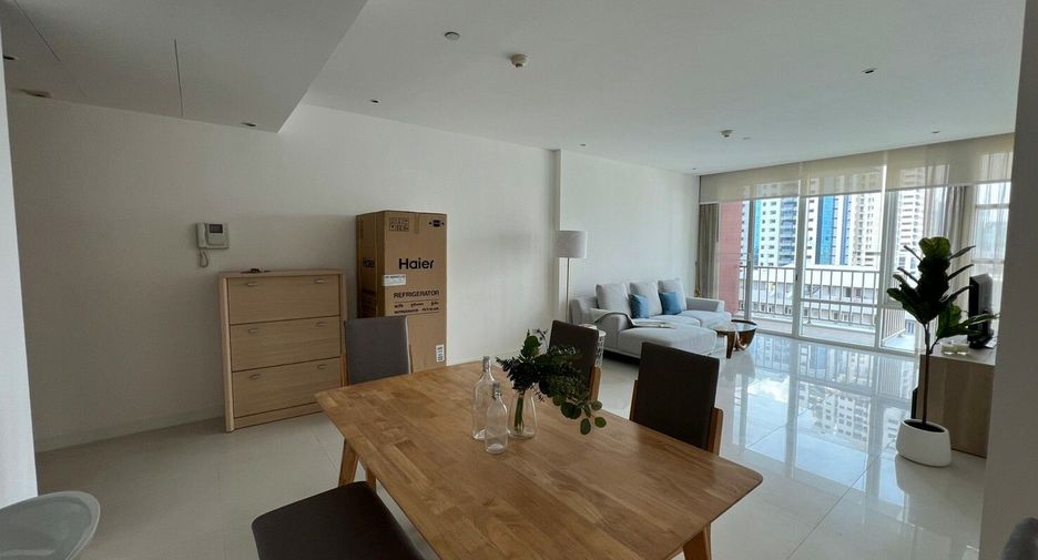 For rent 2 bedrooms condo in Khlong Toei, Bangkok