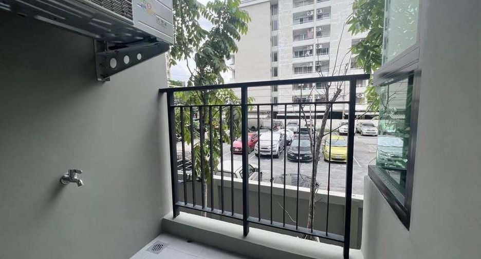 For rent studio condo in Din Daeng, Bangkok