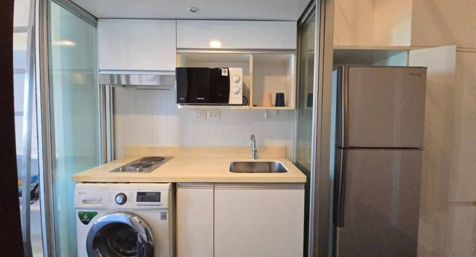 For rent 1 Beds condo in Khlong Toei, Bangkok