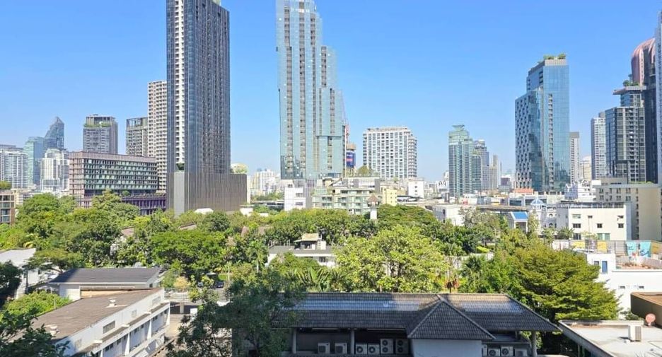 For rent 1 Beds condo in Khlong Toei, Bangkok