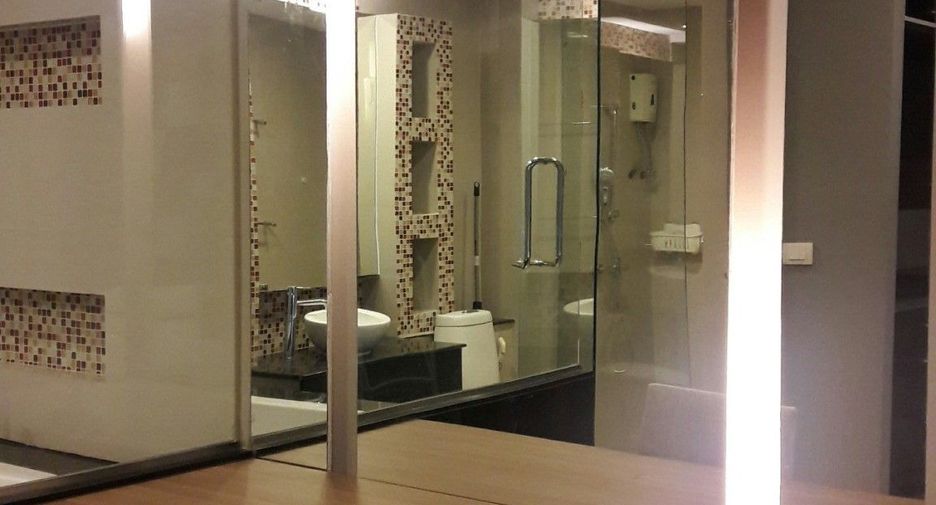 For rent 1 bed condo in Khlong Toei, Bangkok