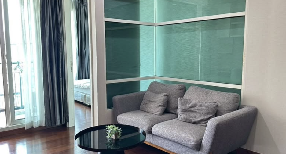 For rent 1 bed condo in Watthana, Bangkok
