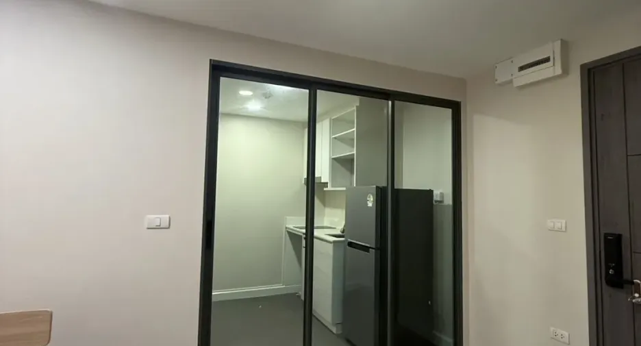 For rent 2 bedrooms condo in Phaya Thai, Bangkok