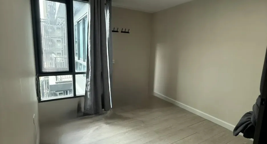 For rent 2 bedrooms condo in Phaya Thai, Bangkok