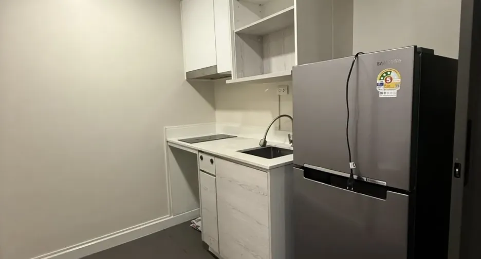 For rent 2 bedrooms condo in Phaya Thai, Bangkok