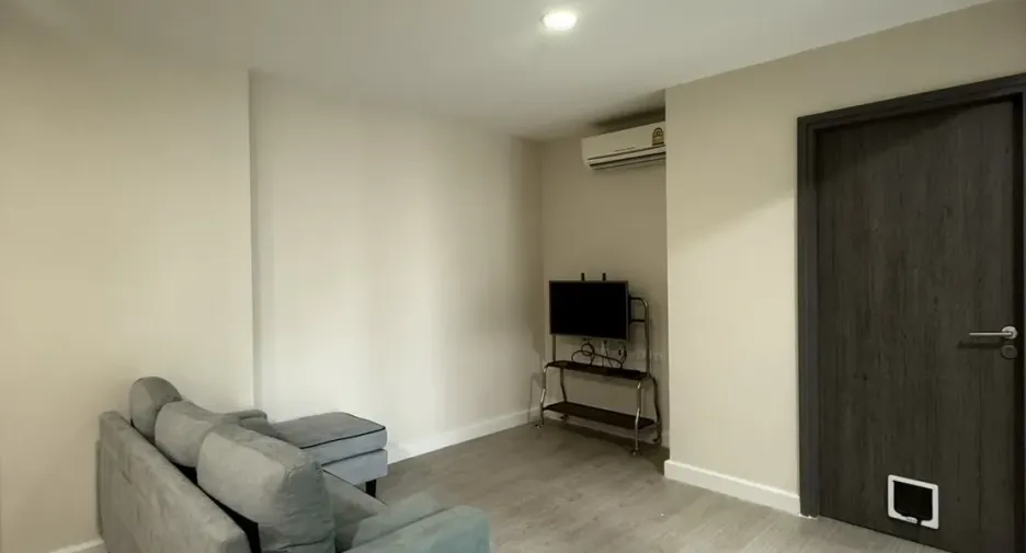 For rent 2 bedrooms condo in Phaya Thai, Bangkok