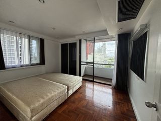 For rent 3 bedrooms apartment in Phaya Thai, Bangkok