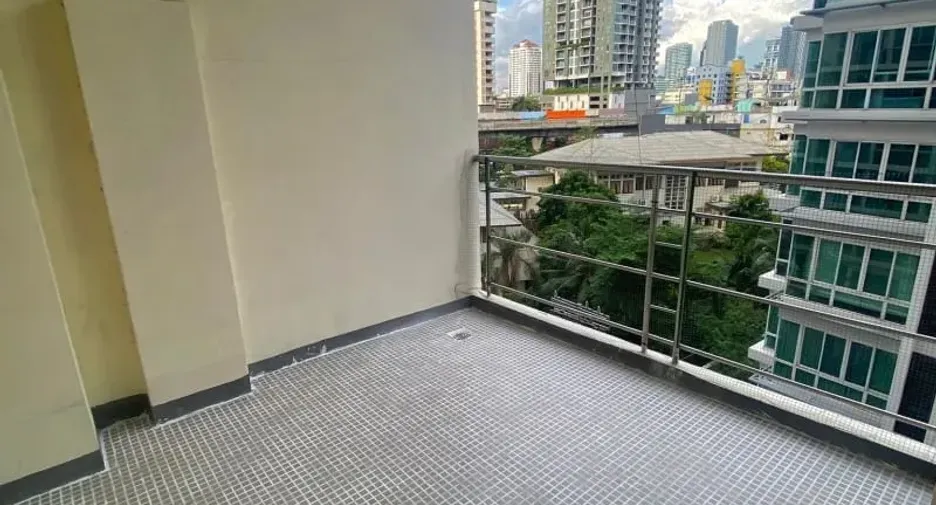 Condo en alquiler de 2 habitaciones en Khlong Toei, Bangkok