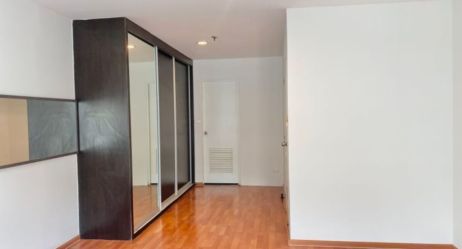 Condo en alquiler de 2 habitaciones en Khlong Toei, Bangkok