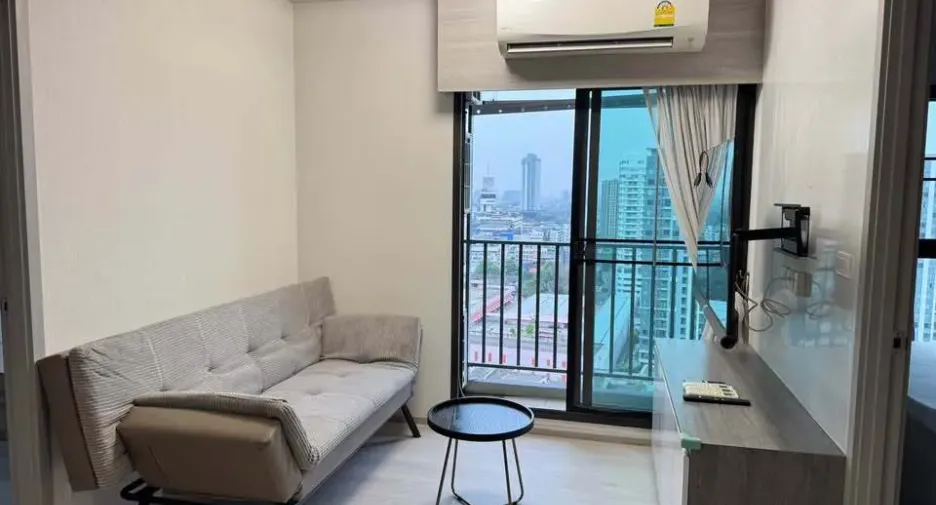 À louer 2 chambres condo à Bang Phlat, Bangkok