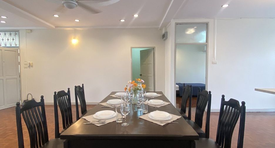 For rent 3 bedrooms condo in Watthana, Bangkok
