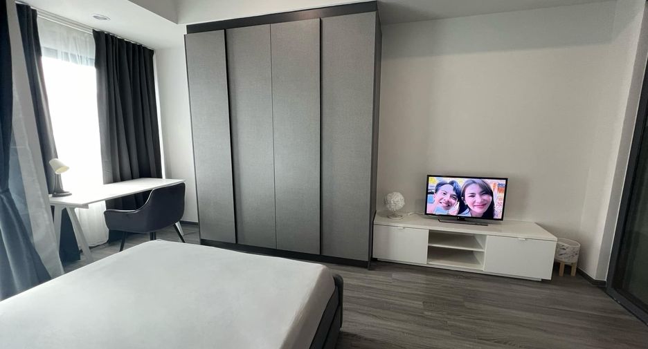 Wohnung zur Miete mit Studio in Bang Rak, Bangkok