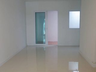 For rent 3 bedrooms townhouse in Bang Phli, Samut Prakan