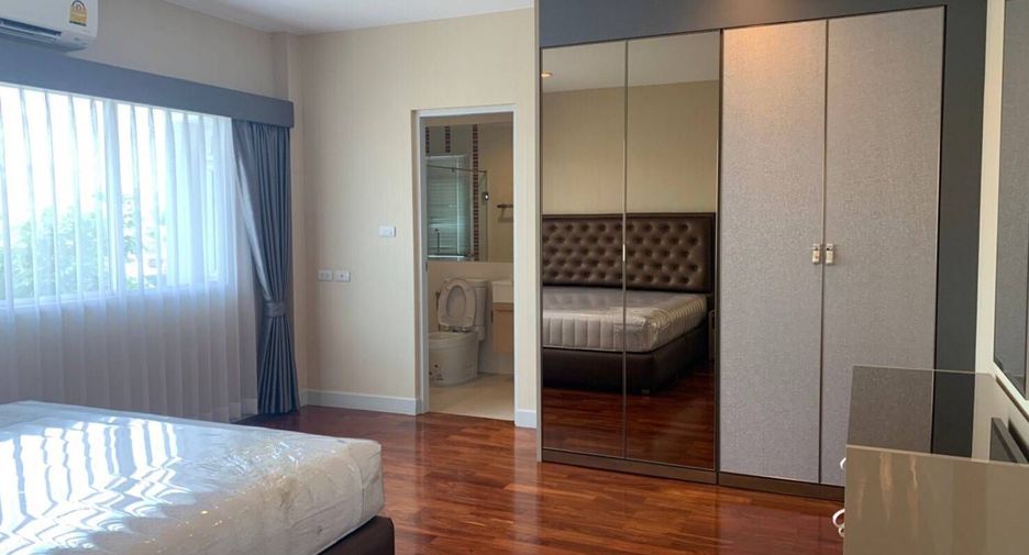 For rent 4 bedrooms house in Saphan Sung, Bangkok