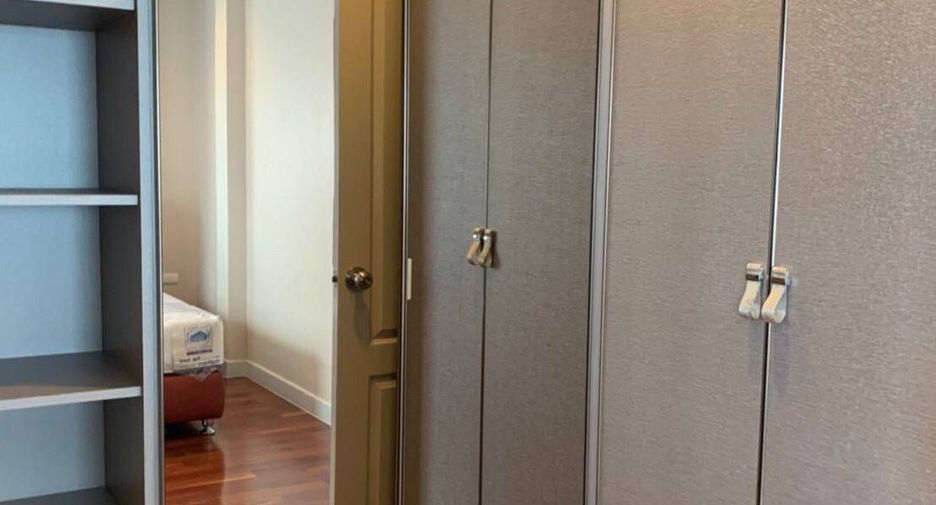 For rent 4 bedrooms house in Saphan Sung, Bangkok