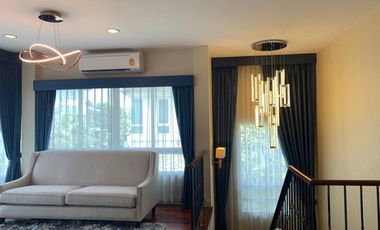 For rent 4 bedrooms house in Saphan Sung, Bangkok