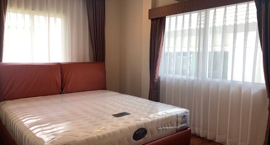 For rent 4 bedrooms house in Saphan Sung, Bangkok
